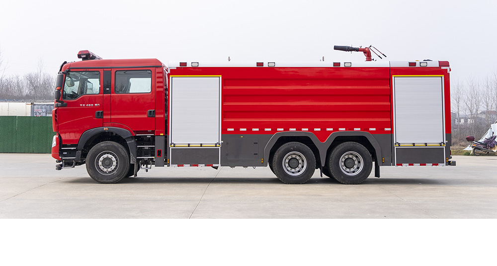 豪沃后双桥泡沫消防车图7