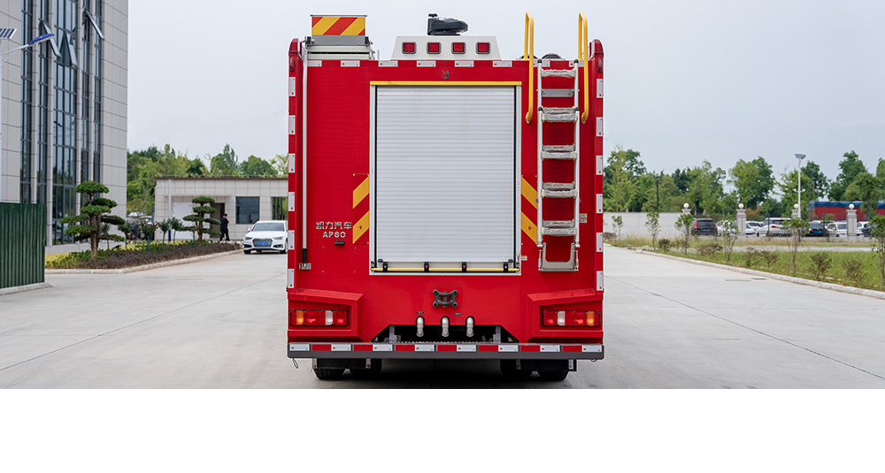 汕德卡单桥城市主战消防车图7