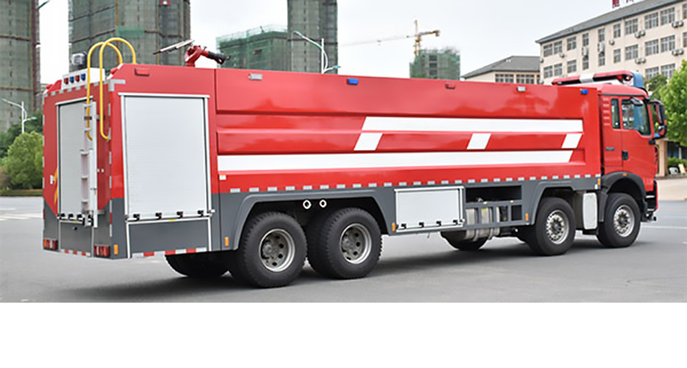 豪沃前四后八泡沫消防车图4