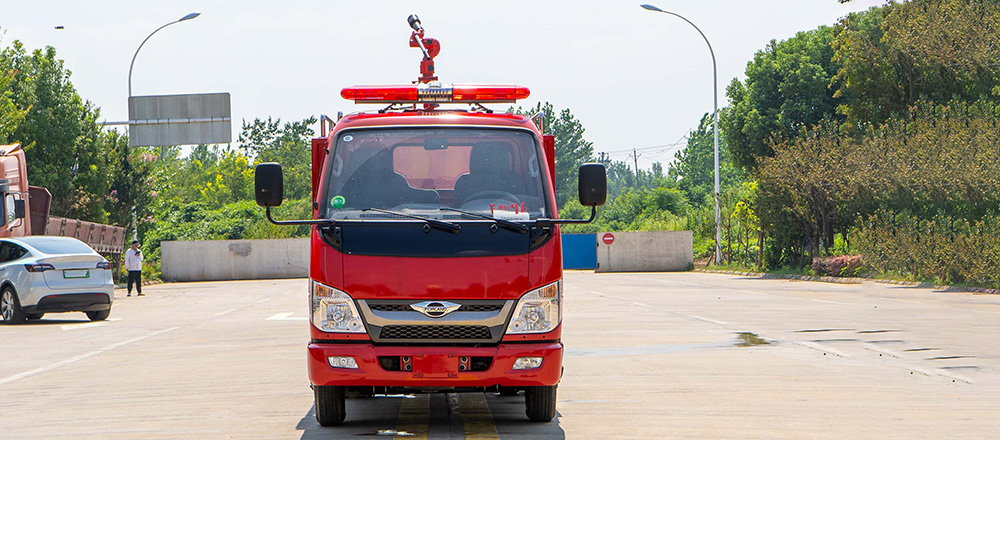 小卡之星2消防洒水车图1