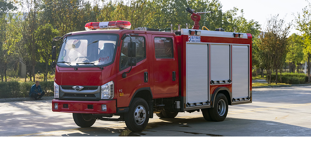 福田领航消防洒水车图1