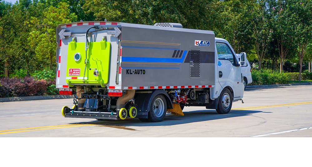 东风途逸纯电洗扫车图4