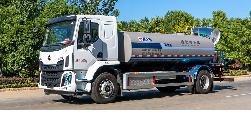 东风柳汽M3纯电绿化喷洒车图2