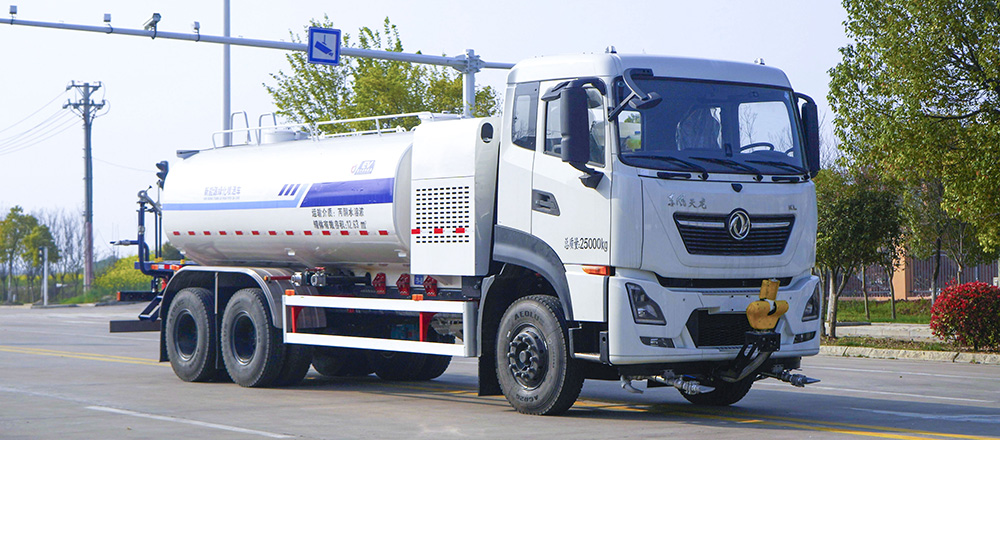 东风天龙纯电绿化喷洒车图1