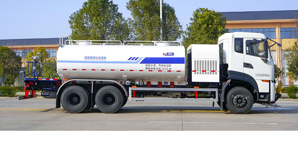 东风天龙纯电绿化喷洒车图4