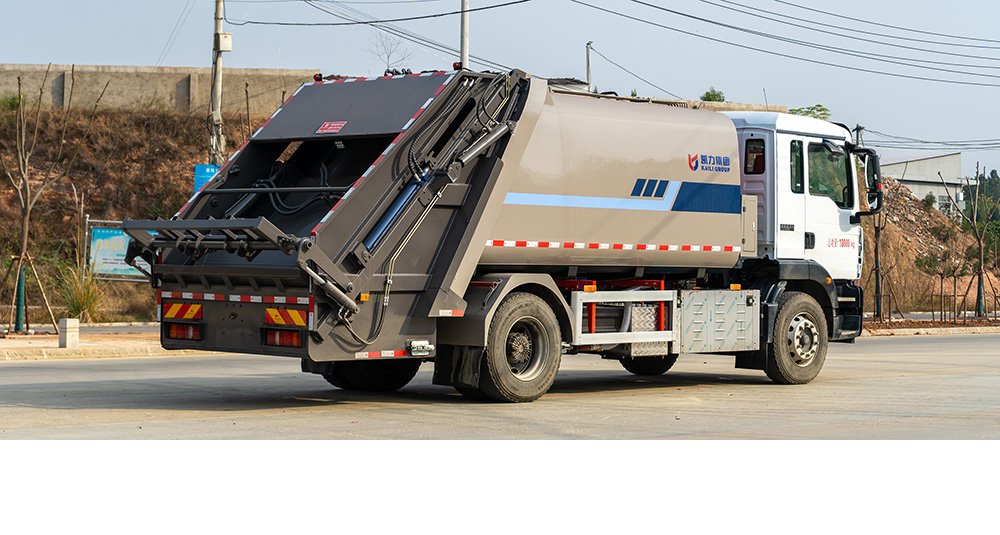 重汽纯电压缩式垃圾车图3