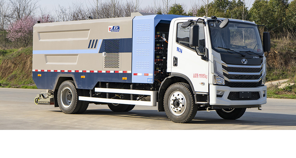 上汽跃进纯电道路污染清除车图1