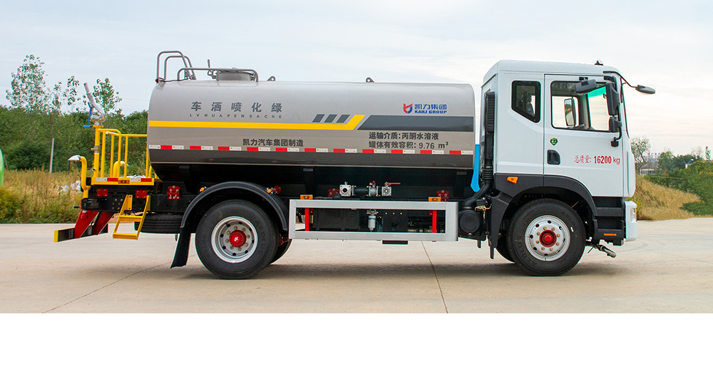 东风D9洒水车图3