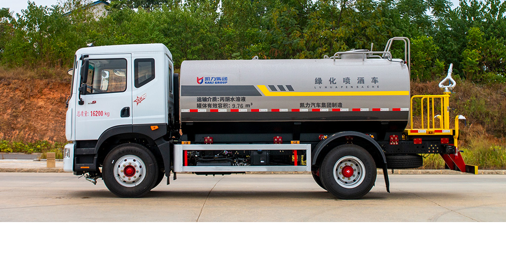 东风D9洒水车图4