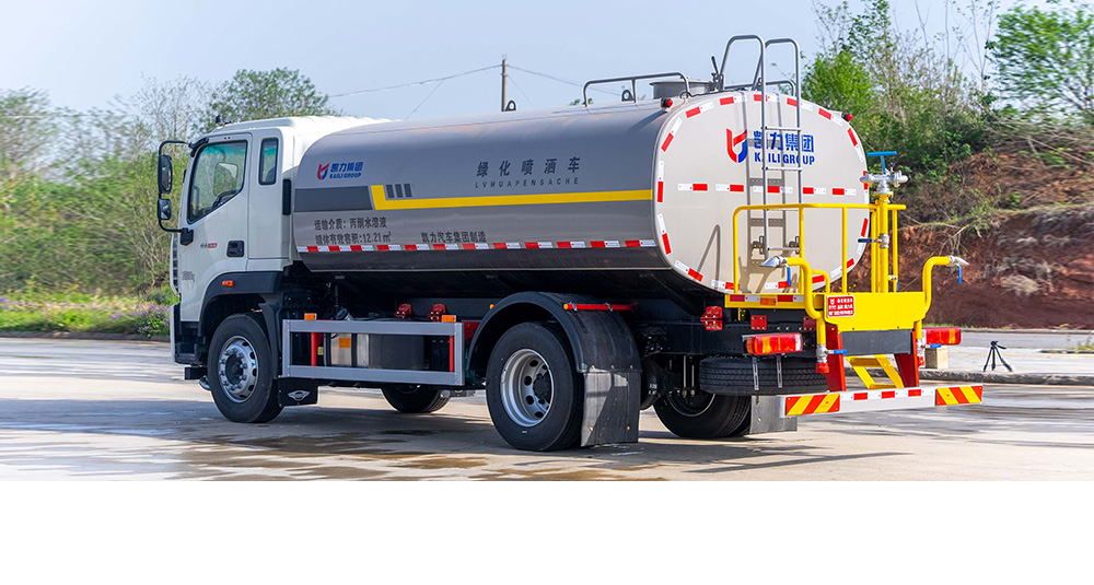 瑞沃ES7洒水车图6