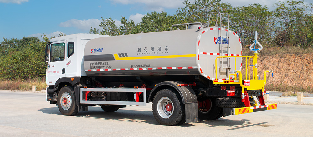 东风D9洒水车图6