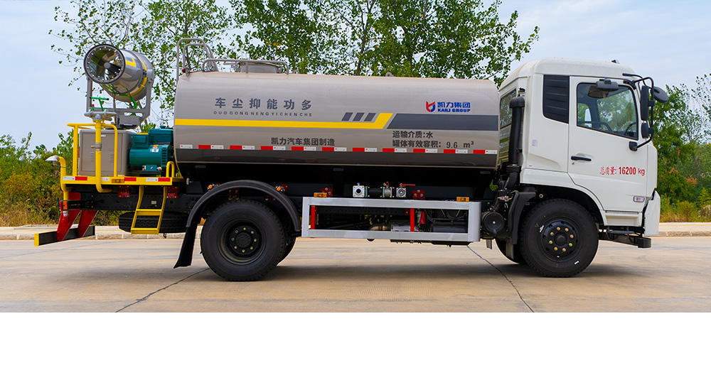 东风天锦绿化喷洒车图5