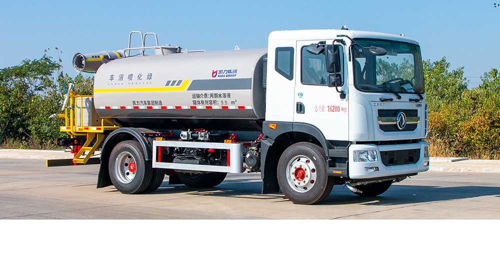 东风D9绿化喷洒车图1