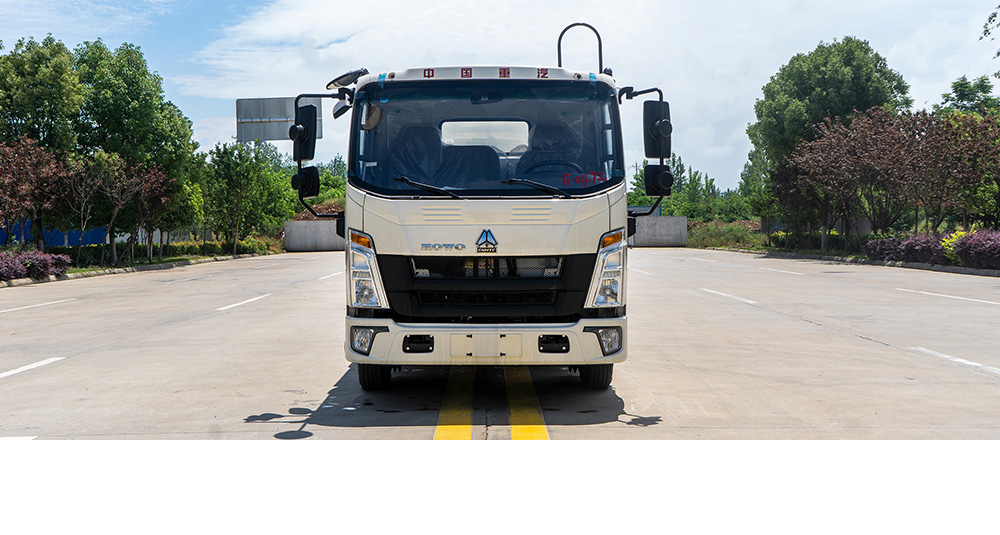 重汽豪曼多功能抑尘车图7