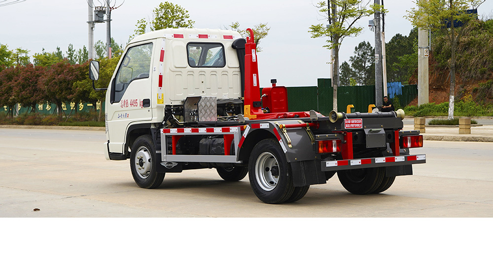 小卡之星2柴油3方车厢可卸式垃圾车图3