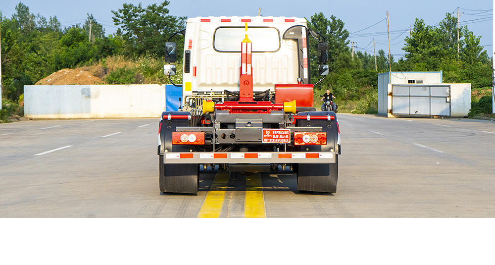 福田H2重载车厢可卸式垃圾车图8