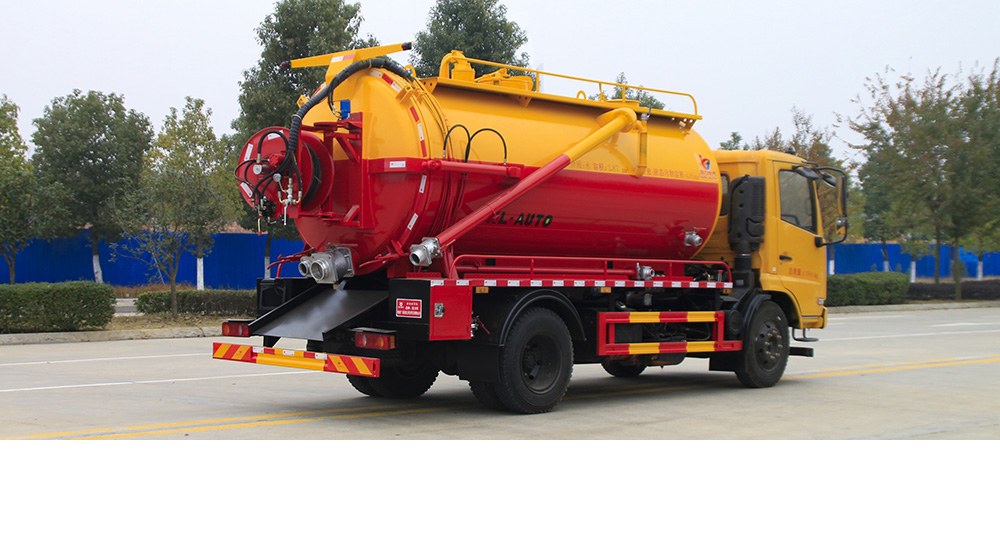 东风天锦清洗吸污车图5