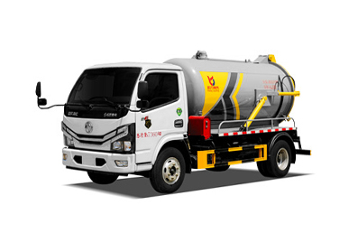 东风小多利卡吸污车