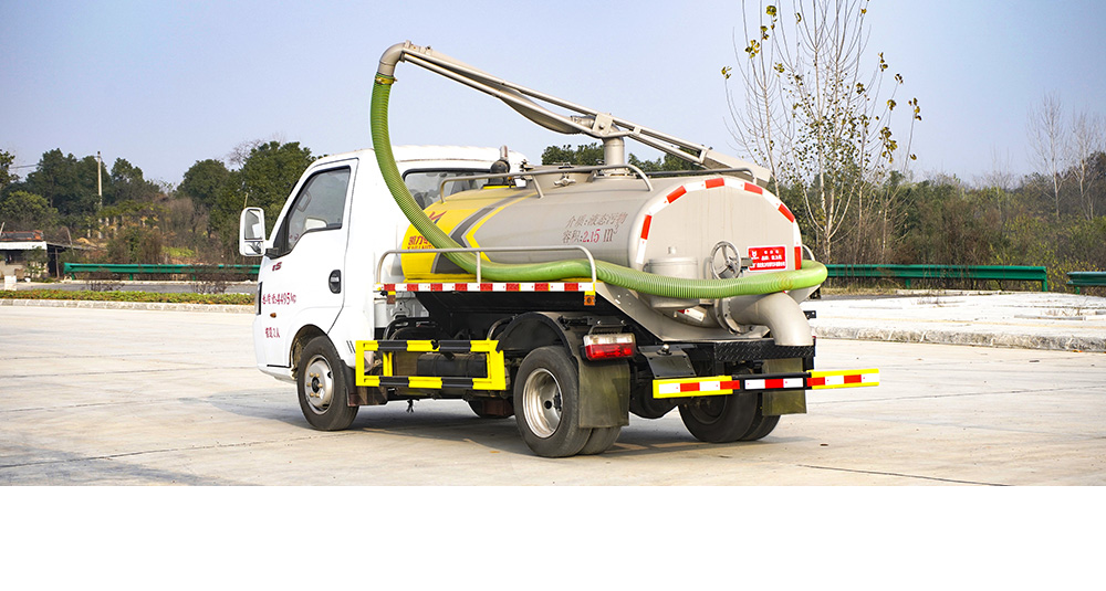 东风途逸吸粪车图6