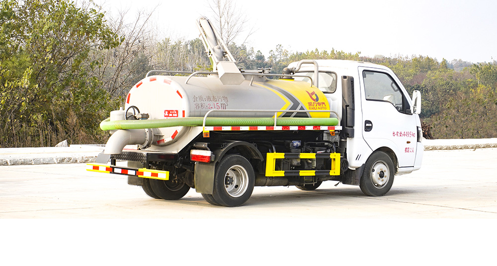 东风途逸吸粪车图5