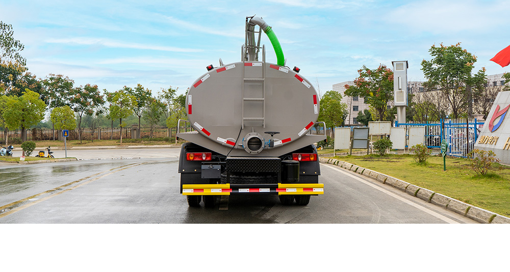 东风华神T3吸粪车图8