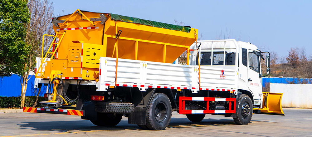 东风天锦除雪车图5