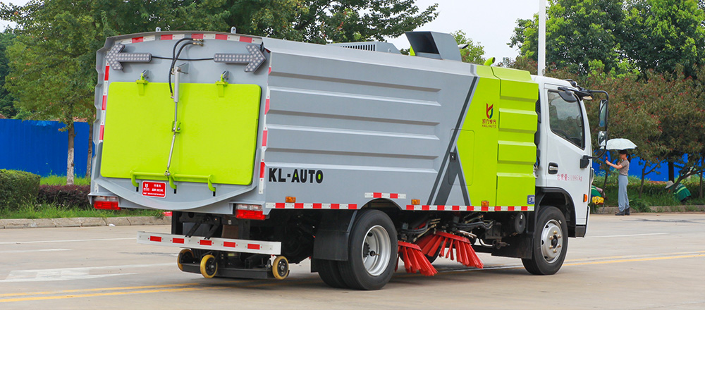 大多利卡扫路车图5