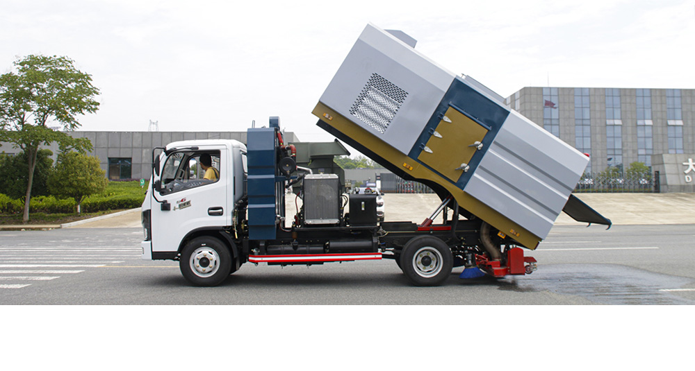 小多利卡后置吸尘车图7