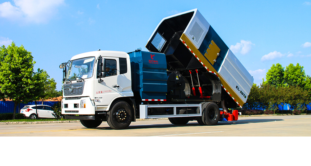 天锦后置吸尘车图5