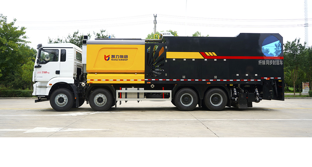 陕汽德龙M3000沥青碎石同步封层车图6