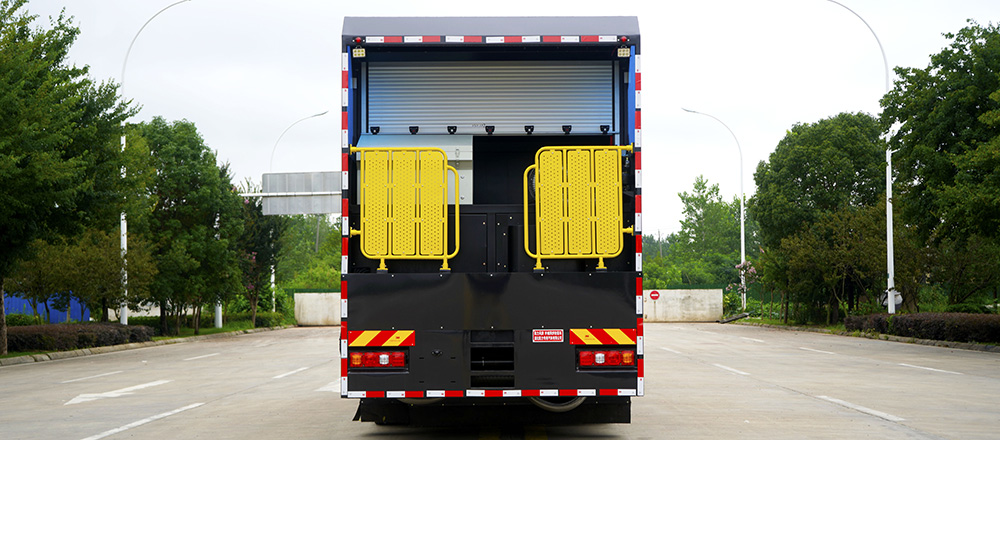 陕汽德龙M3000沥青碎石同步封层车图8