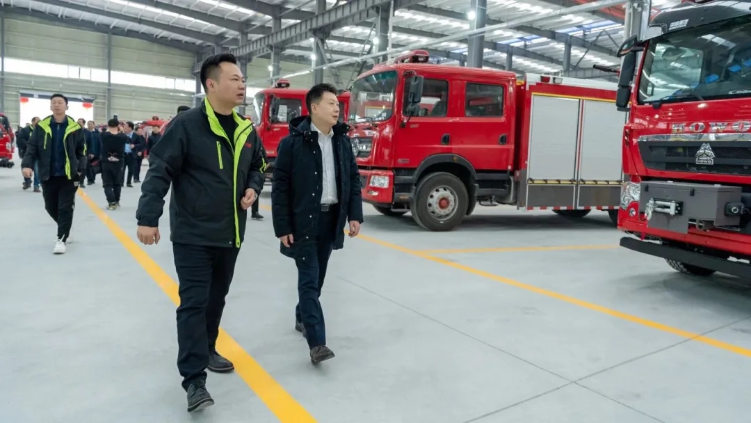 【集团报道】全新时代，共赢未来凯力集团&福田时代专底2024战略目标2000台签订