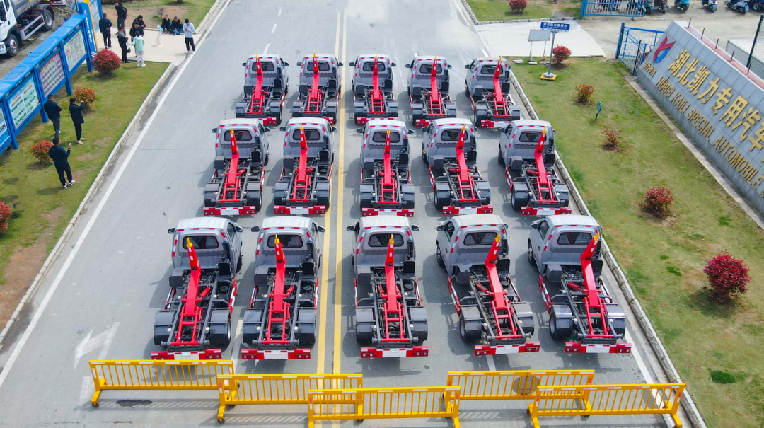 【批量发车】震撼!凯力风长安勾臂又一次批量发车,这才叫天生爆款!